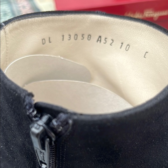 Salvatore Ferragamo Black Ankle Booties with Sleek Silhouette - Picture 7 of 9